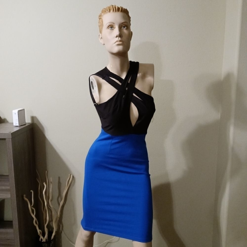 Blue and black medium keyhole open back party dress